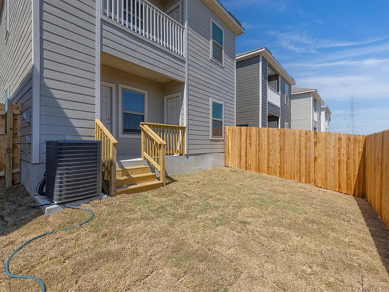 7126 Magnolia Vlg #101 — Photo 17