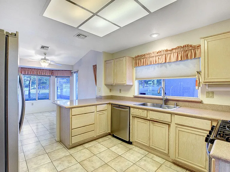 3032 Hidden Treasure Dr — Photo 13