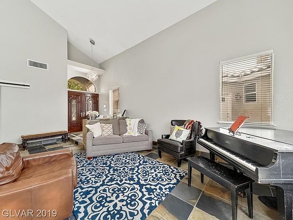 5th image of 2404 Juniper Canyon Ct