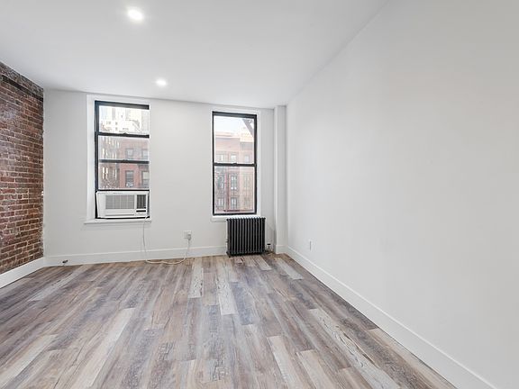 5th image of 1571 3rd Ave #302