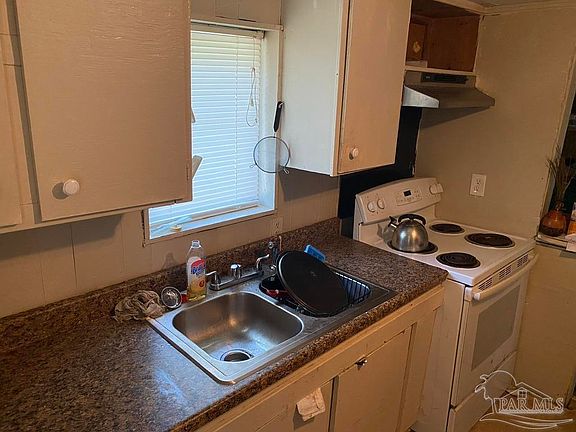 2nd image of 227 Quina Way
