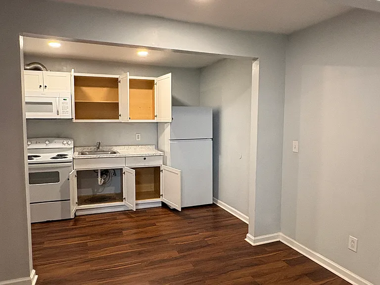 64 Shady Ln #B — Photo 5