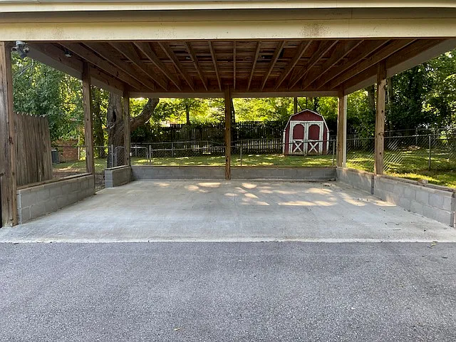 472 Manley Dr — Photo 24