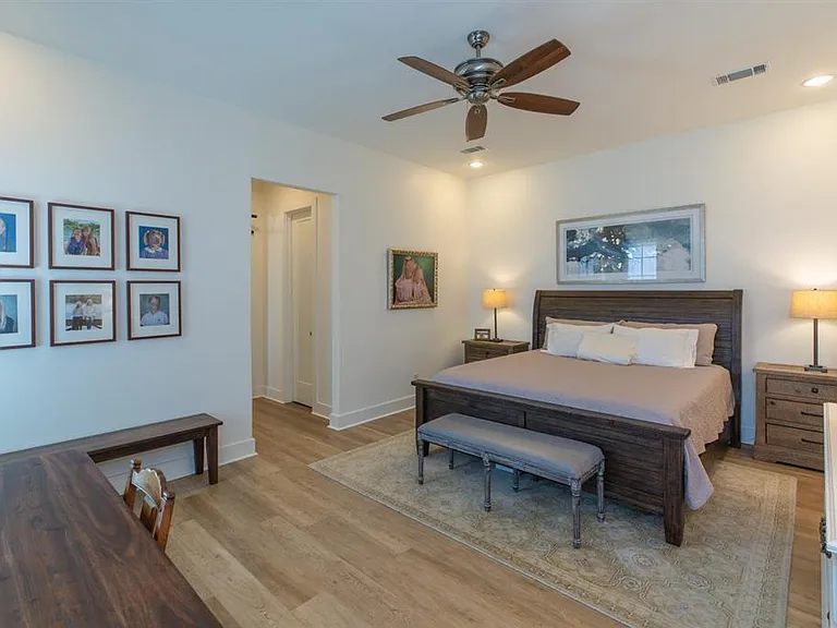 4824 Grassmere St — Photo 11