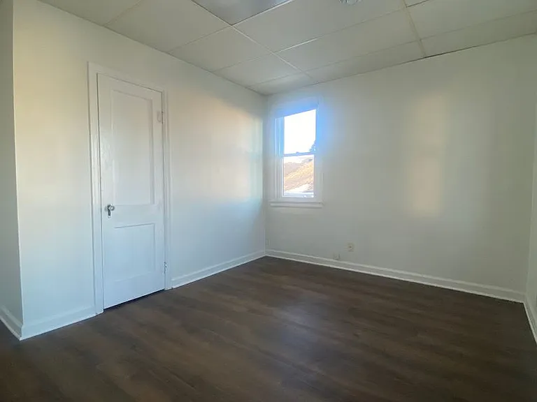 1511 Oregon St — Photo 1