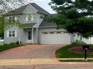 202 Rocklawn Ln, Lancaster, PA 17601