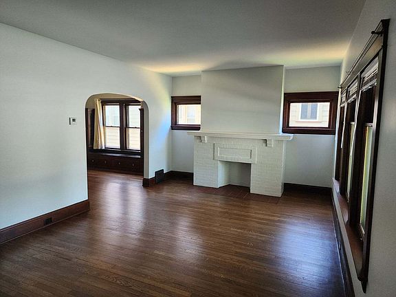 5th image of 9315 Clifton Blvd #D