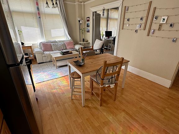 2nd image of 1121 Bush St APT 7