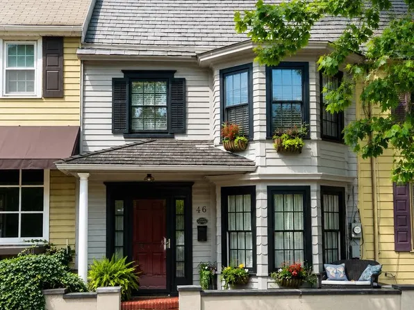 46 W Ferry St, New Hope, PA 18938