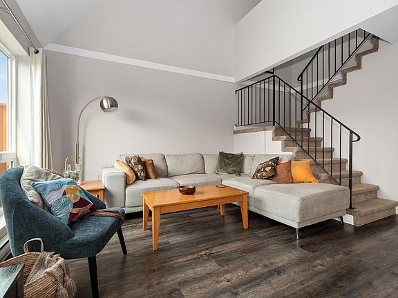 4th image of 1829 Heath Rd #14