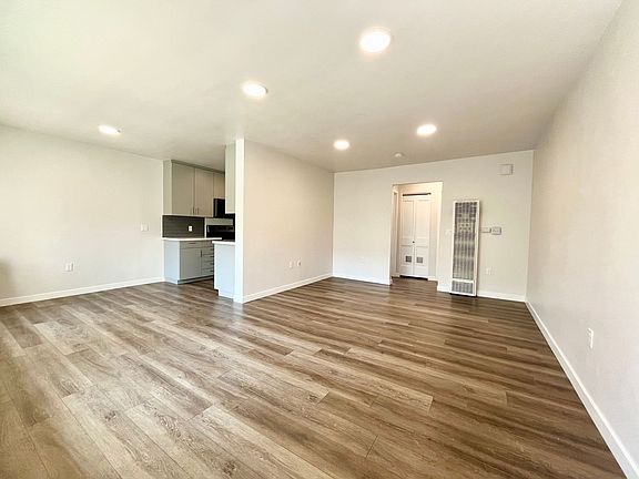 2nd image of 4135 Illinois St APT 3