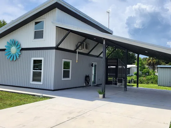 1052 10TH Street, Okeechobee, FL 34974