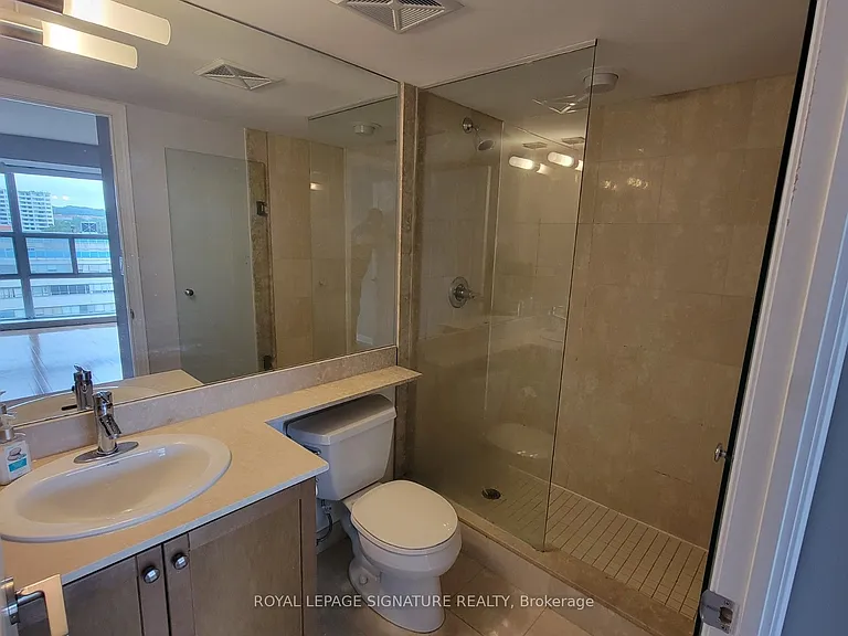 736 Spadina Ave #906 — Photo 7