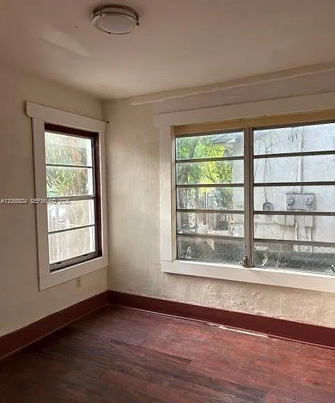 125 NW 7th Ave #1 — Photo 5