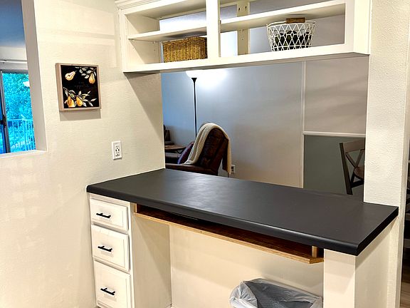 5th image of 2505 S Kiwanis Ave APT 246