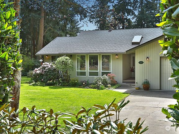 2nd image of 1162 Sherwood Lane