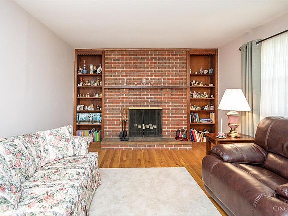 5th image of 5709 Larkspur Dr