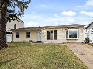 226 Gordon Ave, Romeoville, IL 60446