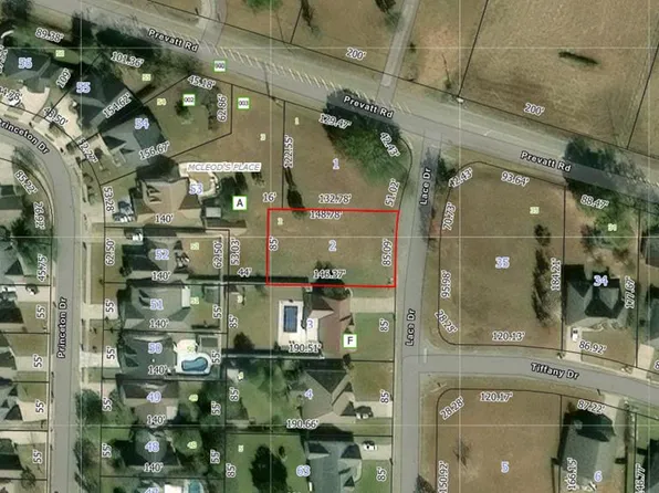 102 Lace Dr, Dothan, AL 36301
