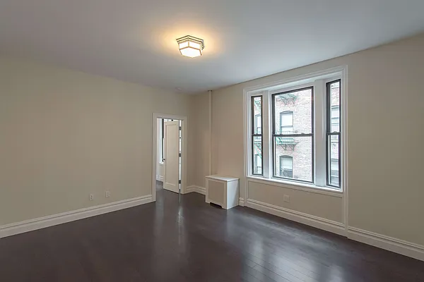 Rented by Thor Equities | media 32