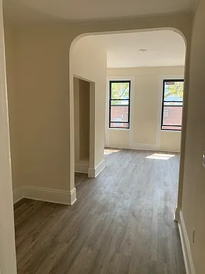 Rented by EZ Sell Realty | media 10