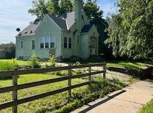 952 Albemarle St, Saint Paul, MN 55117