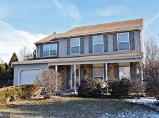 125 Packham Ct, Telford, PA 18969