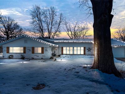 31 Savoy Dr, Lake Saint Louis, MO, 63367