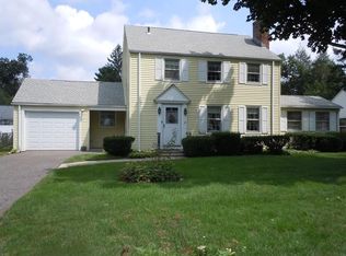 22 Hazen St, Springfield, MA 01119