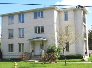 475 N East River Rd APT 3, Des Plaines, IL 60016