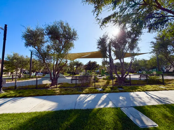 114 Sunnyside, Irvine, CA 92618