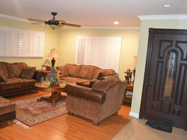 6600 Callicott Ave — Photo 3