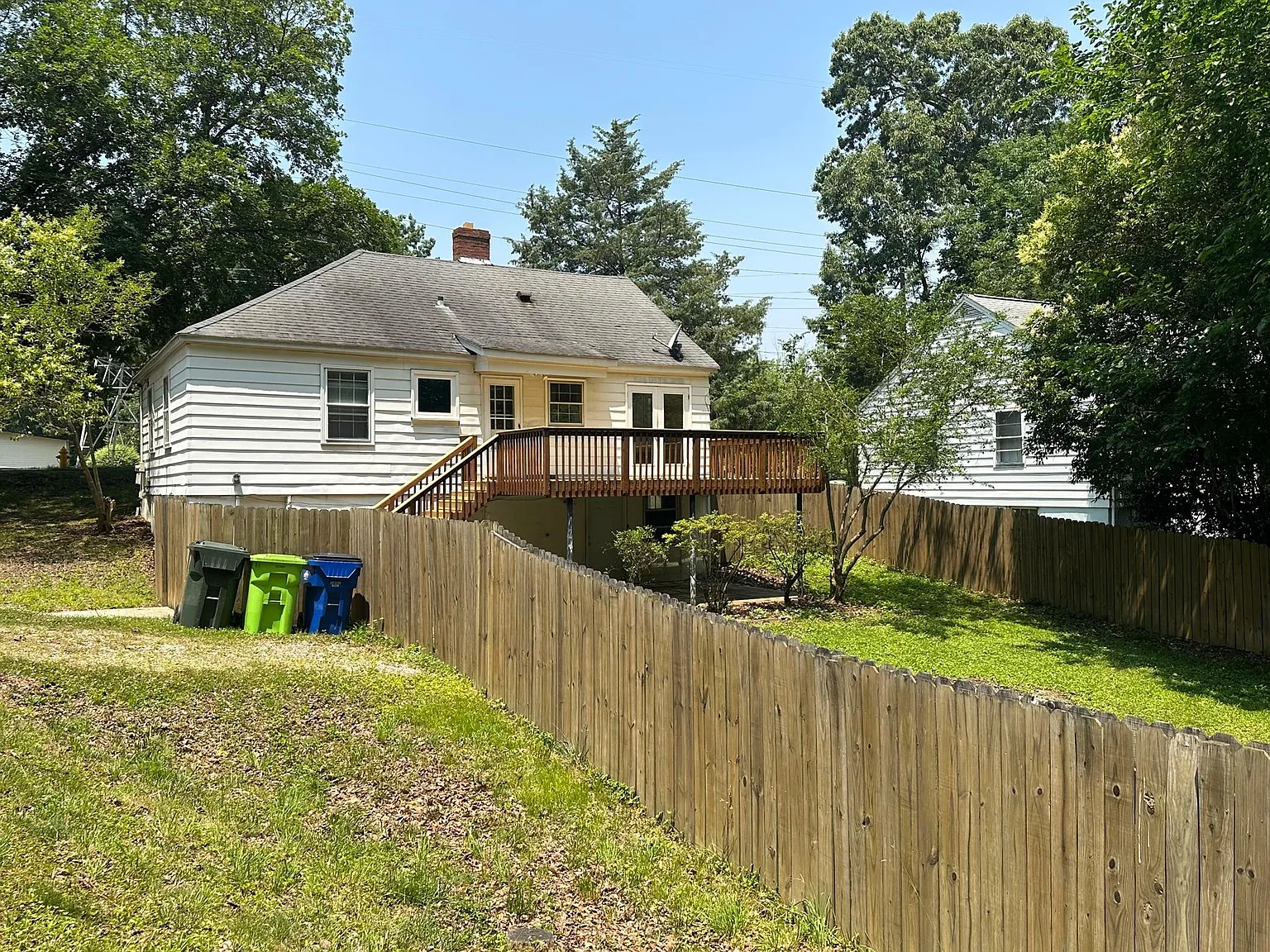 3 bed, 1420 sqft, $2,200 — Photo 3