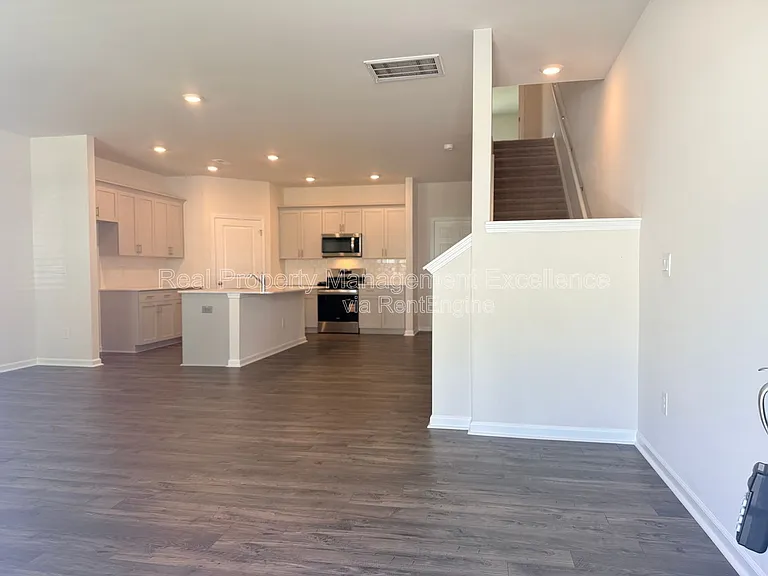 810 Old Tarboro Rd — Photo 3