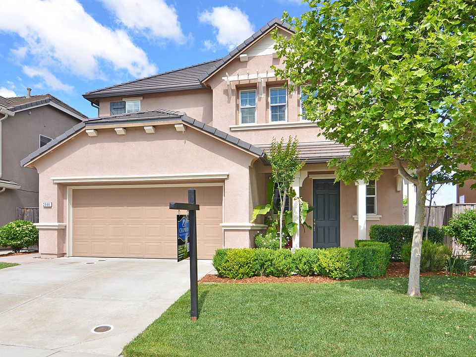 1st image of 2596 Woodfield Way