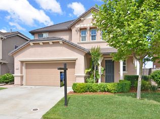 2596 Woodfield Way, Roseville, CA