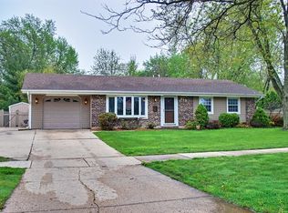 919 W Weathersfield Way, Schaumburg, IL