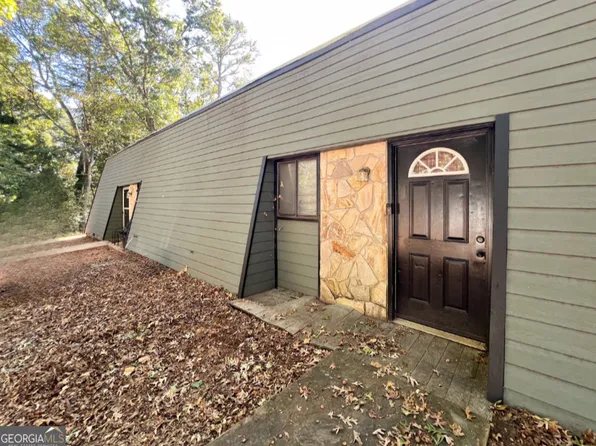 141/143 Nicole Cir, Athens, GA 30606