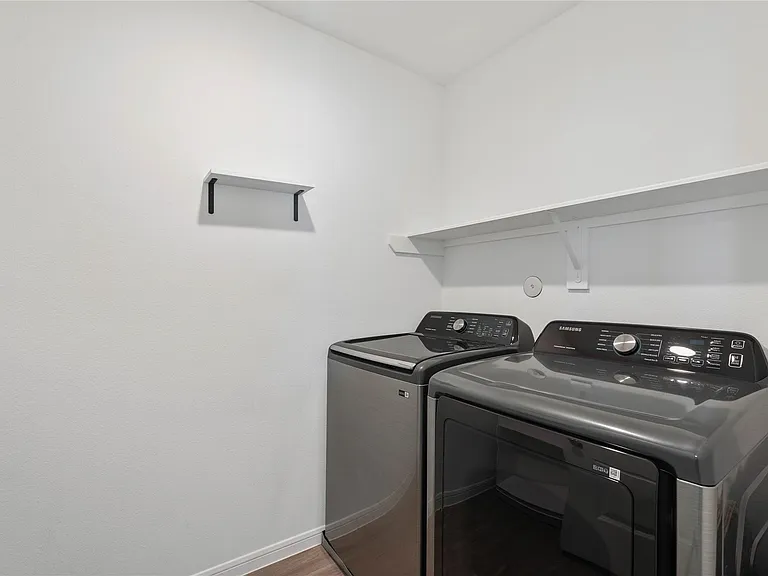 229 Seven Pines Dr — Photo 14