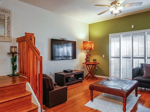 4th image of 758 NE 90th St Unit 510