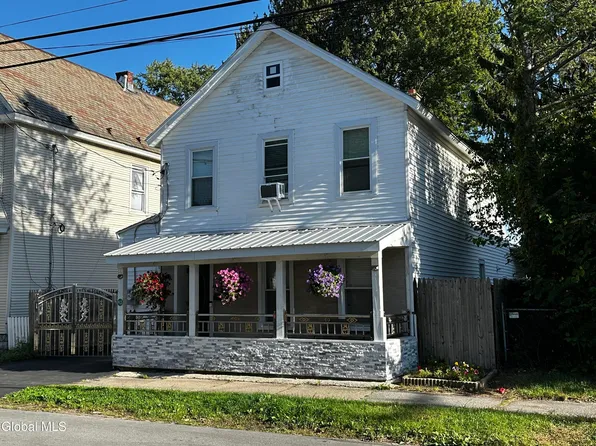 425 Paige Street, Schenectady, NY 12307