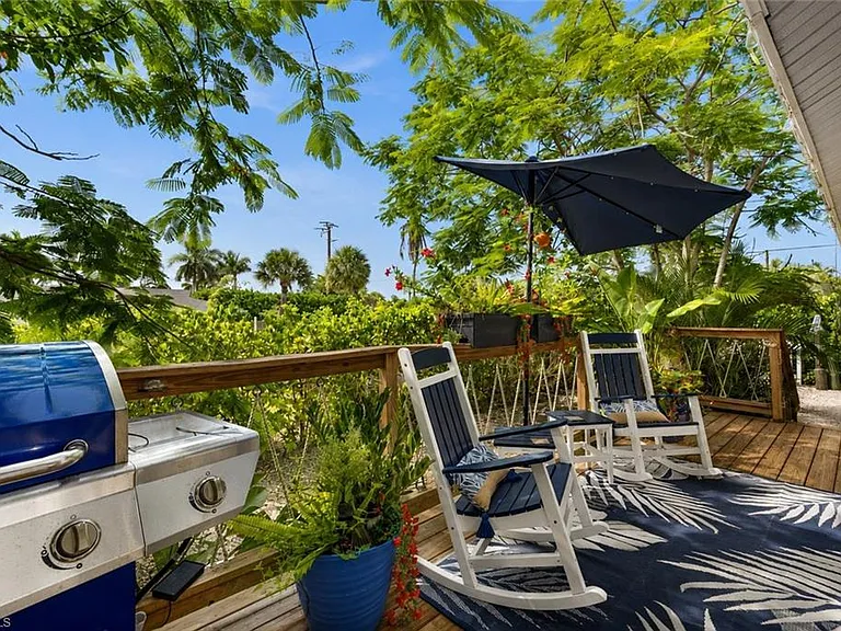 105 W Hilo St — Photo 4