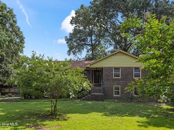 107 Cherrywood Drive, Greenville, NC 27858