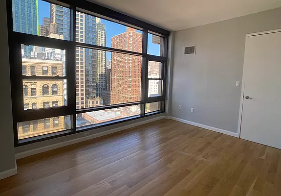 Rented by Tourma Realty LLC | media 25