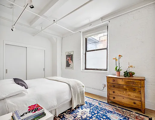 Rented by Compass | media 19