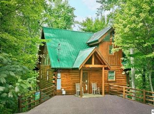 1708 Azalea Cir, Sevierville, TN 37876