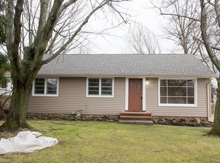 4869 N Randall Dr, North Randall, OH