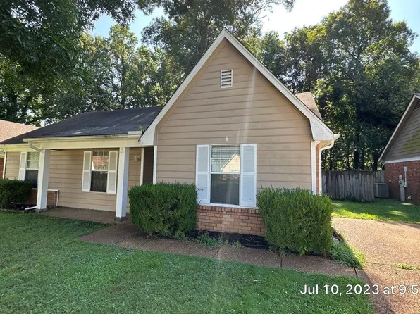 5906 Garden Ridge Dr, Millington, TN 38053