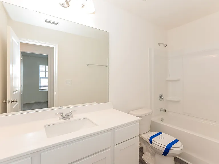 2567 Coventry St SW — Photo 13