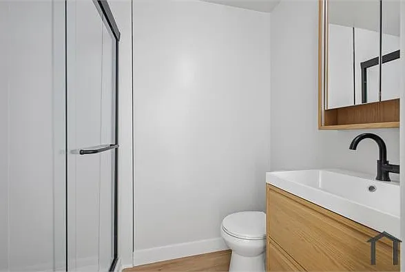 1505 S Hoover St #2 — Photo 10